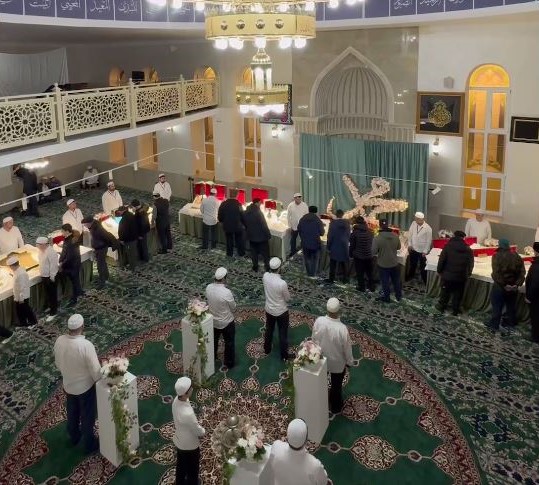 Muslims from all over Caucasus visit exhibition of holy relics in Dagestan