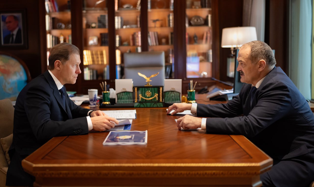 Melikov and Manturov discuss industrial development in Dagestan