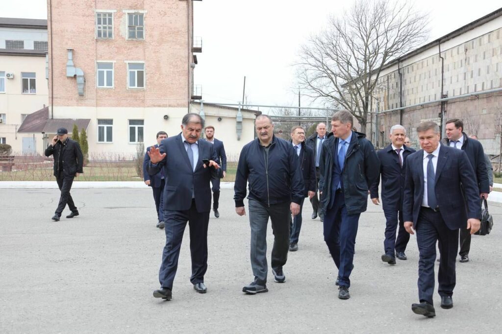Maxim Reshetnikov and Dagestani Head discuss creation of Caspian cluster