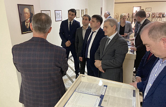 “History of Diplomacy” photo exhibition opens in Makhachkala