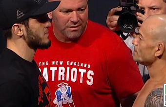 Islam Makhachev wins by knockout in first round of UFC 220 Tournament