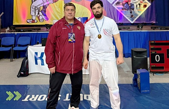 Dagestani wins Russian belt wrestling championship