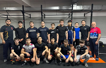Dagestan weightlifters get prepared for Russian Championship