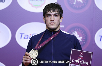 Freestyle wrestlers from Dagestan become winners of European Youth Championship