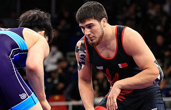 Ahmed Tazhudinov returns to mat and wins in Spain