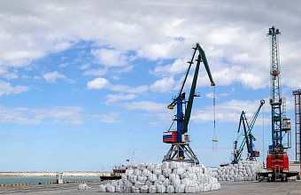 Makhachkala seaport to purchase two new cranes to speed up cargo handling