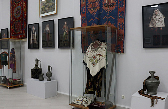 Saratov residents may get familiarized with gold embroidery products of Dagestan