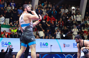 Sadulaev wins sixth world title